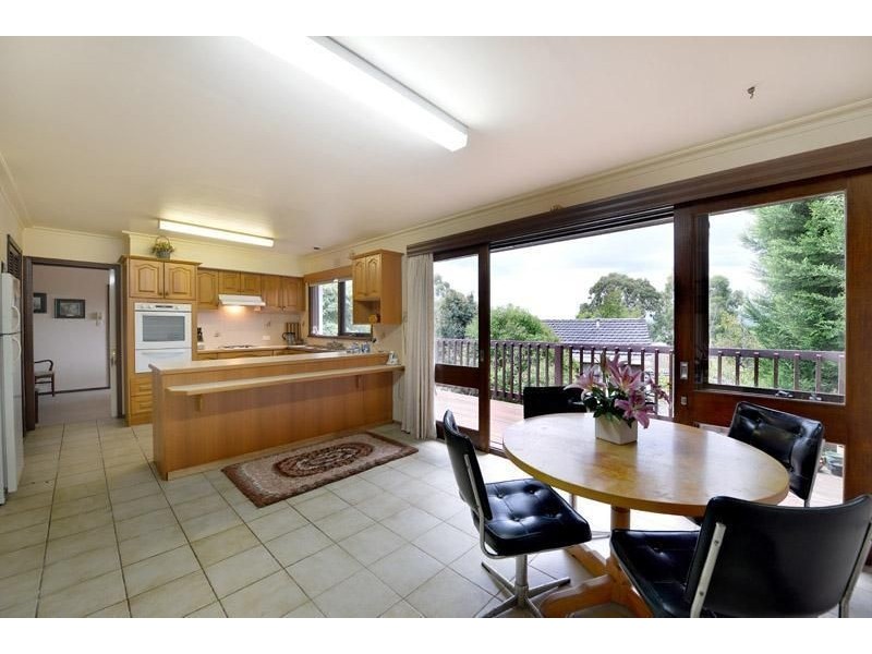 6 Fran Court, Glen Waverley VIC 3150