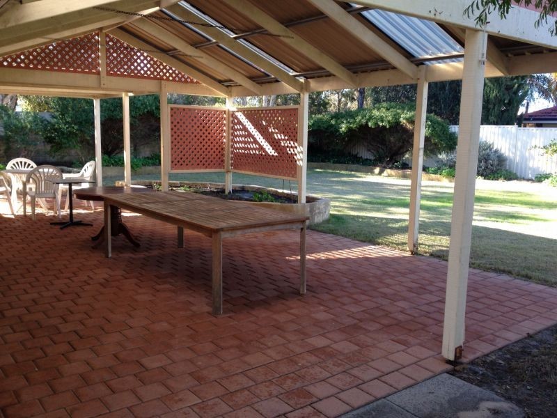 2 Lombe Garden, Atwell WA 6164
