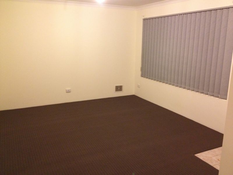 2 Lombe Garden, Atwell WA 6164