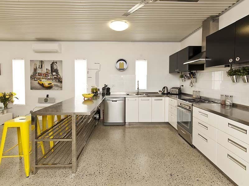 5 Neo Drive, Seville Grove WA 6112