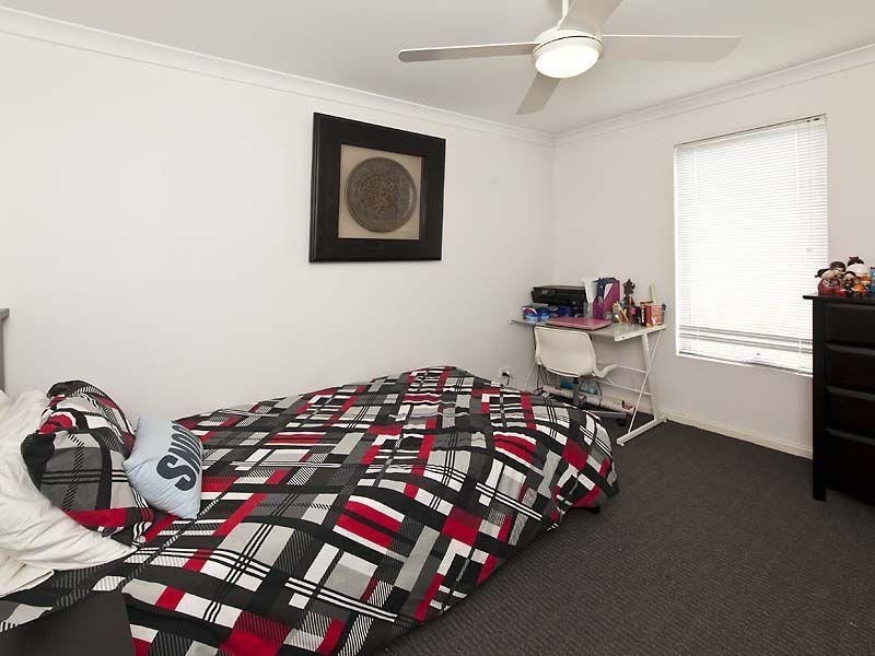 5 Neo Drive, Seville Grove WA 6112