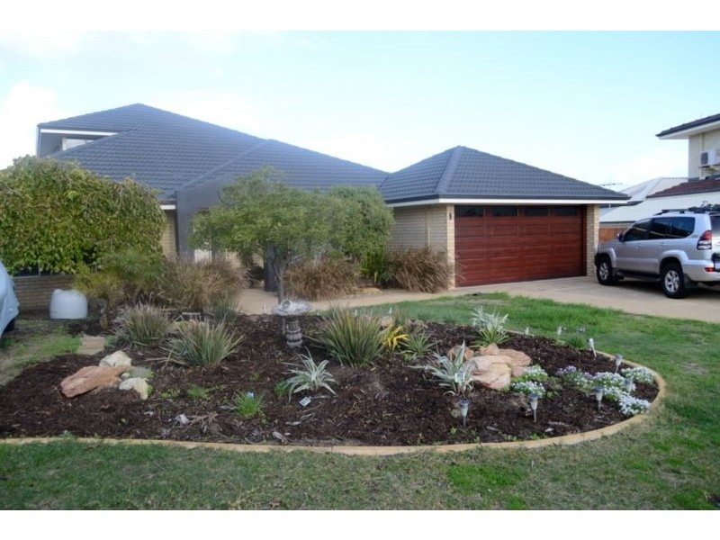 8 Ketch Close, Ocean Reef WA 6027