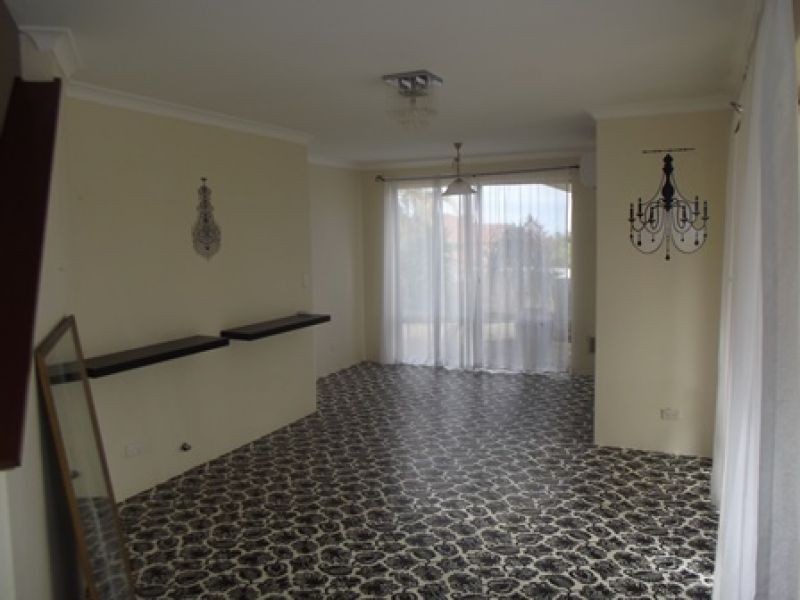 8 Ketch Close, Ocean Reef WA 6027