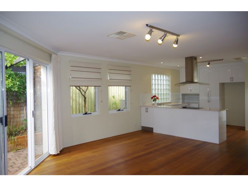 2a Lakeway Street, Claremont WA 6010
