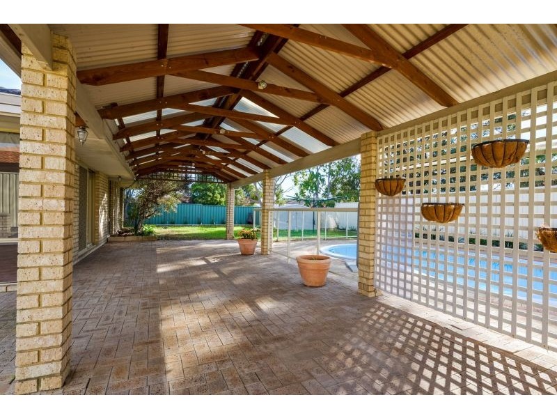 17 Style Court, Bibra Lake WA 6163