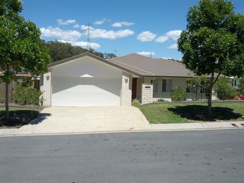 1 Roper Street, Pacific Pines QLD 4211