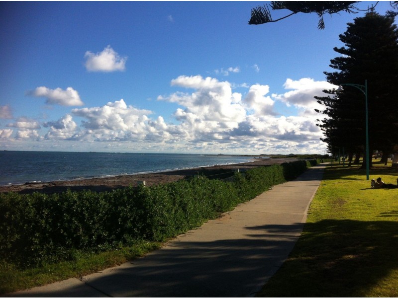 10/5-7 Jesmond Street, Safety Bay WA 6169