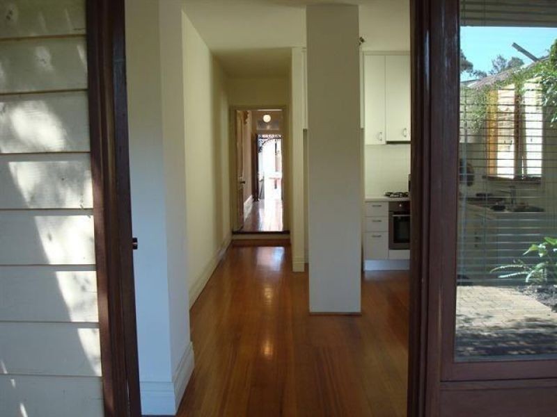 70 Palmerston Crescent, South Melbourne VIC 3205