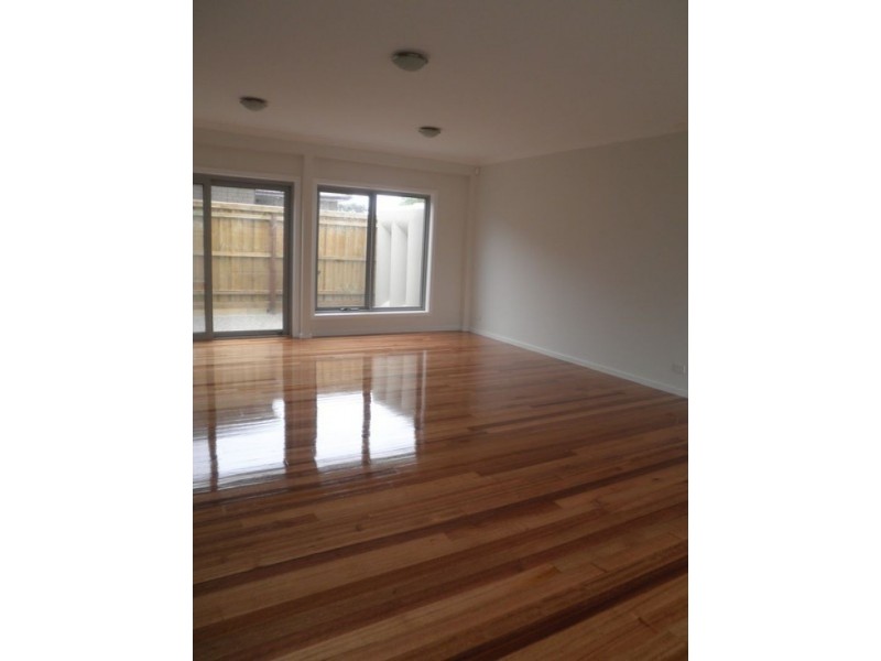 1 Iris Avenue, Altona North VIC 3025