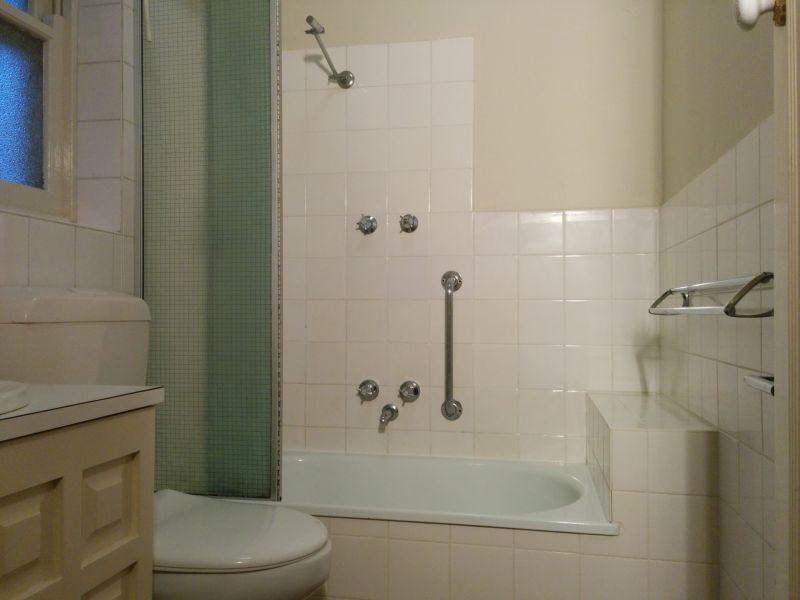 1/5 Stonehaven Court, Toorak VIC 3142