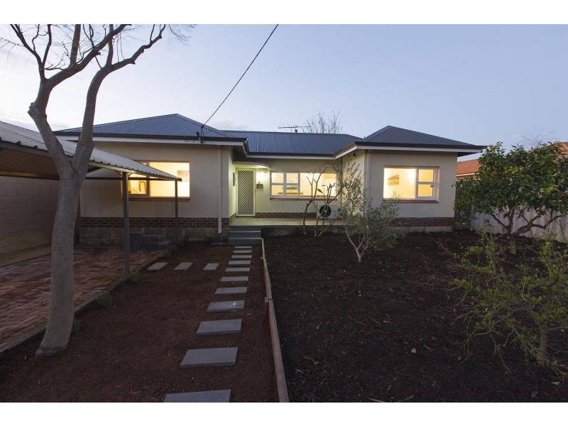 22 Marian St, Innaloo WA 6018