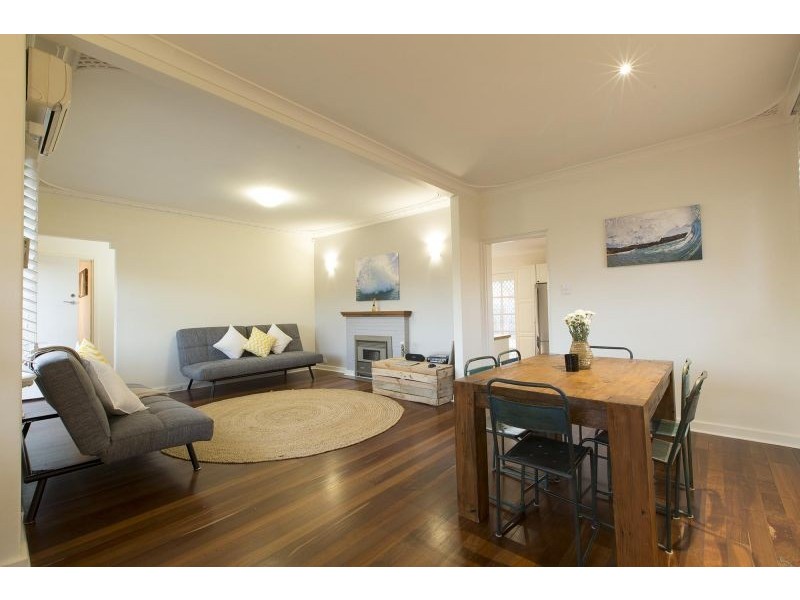 22 Marian St, Innaloo WA 6018