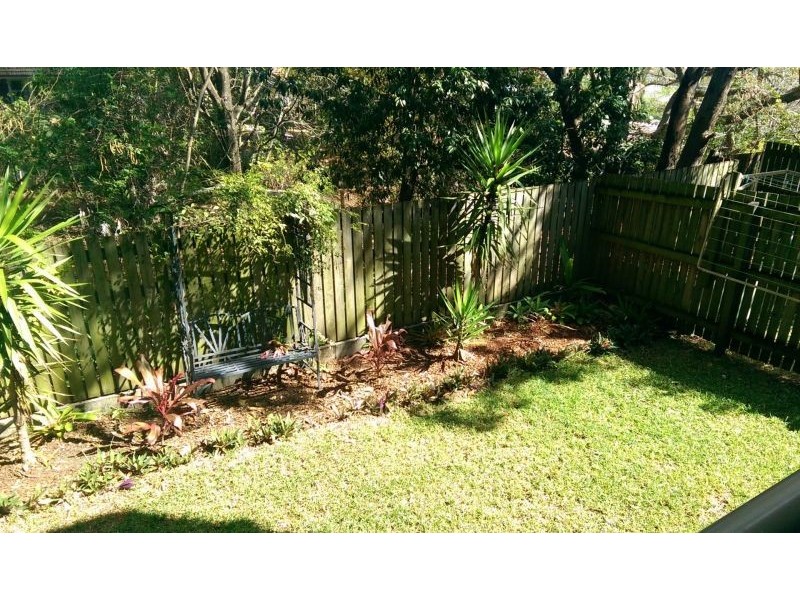 2/23 Crest Street, Mount Gravatt East QLD 4122