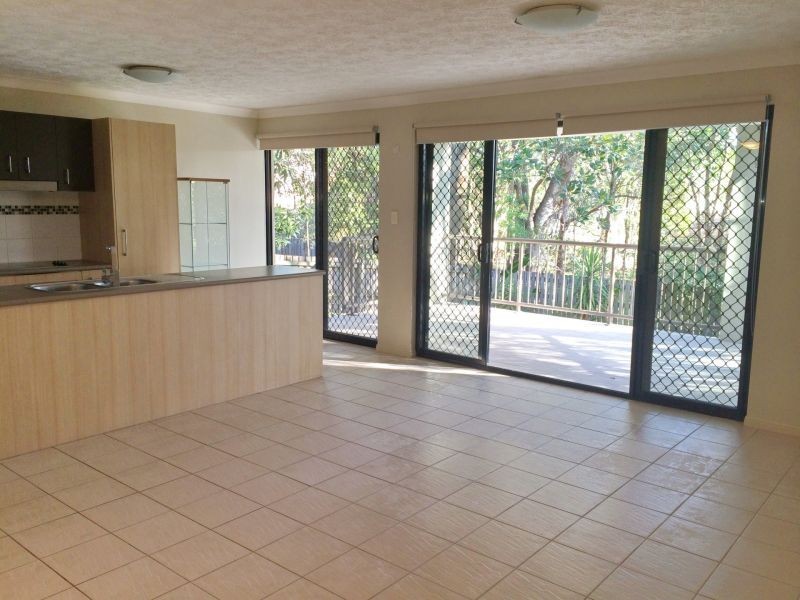 2/23 Crest Street, Mount Gravatt East QLD 4122