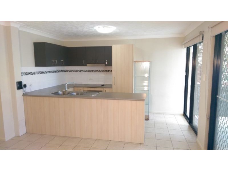 2/23 Crest Street, Mount Gravatt East QLD 4122