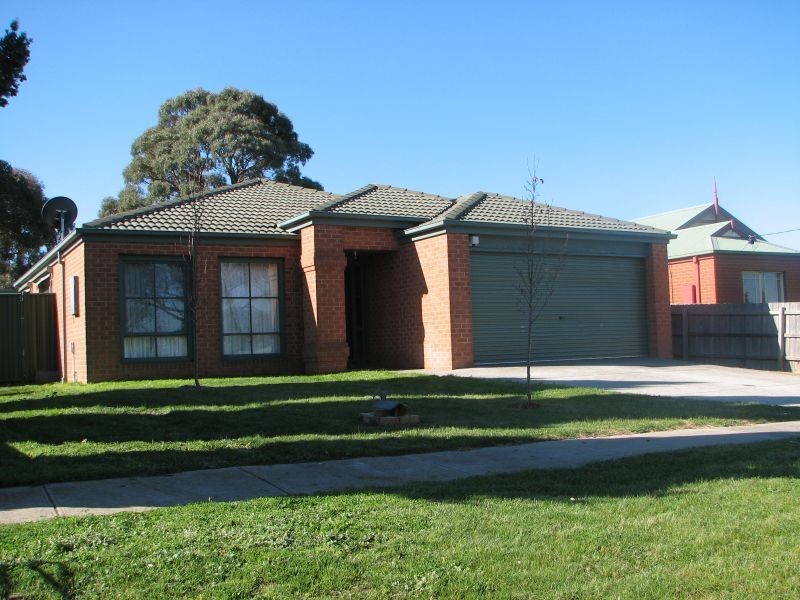 6 The Boulevard, Gisborne VIC 3437