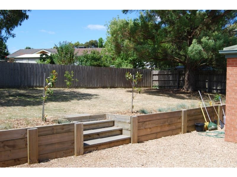 6 The Boulevard, Gisborne VIC 3437