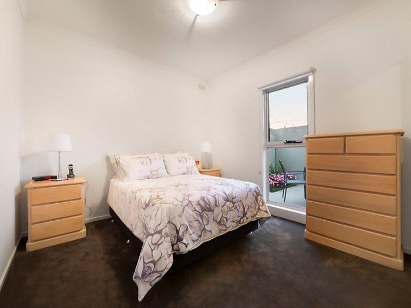 1/1072 Lygon Street, Carlton North VIC 3054