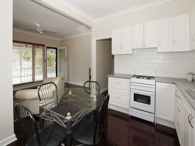 35 Grigg Place, Hilton WA 6163