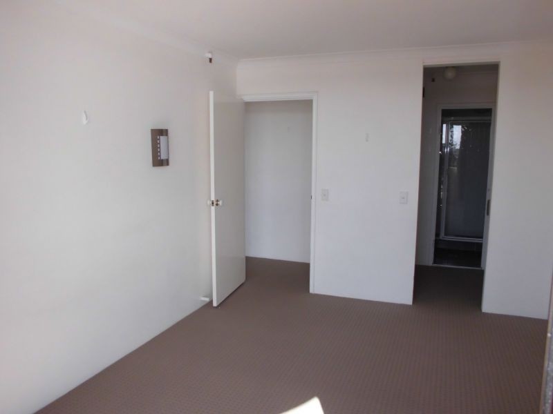 3 River Dr, Surfers Paradise QLD 4217