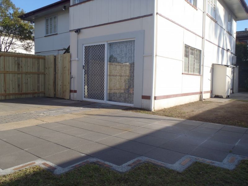 17 Central Street, Labrador QLD 4215