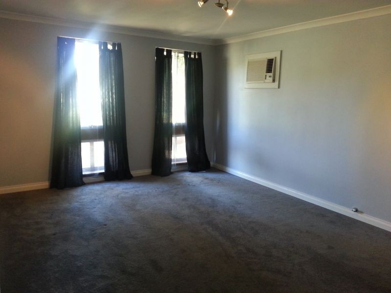 1 Yera Place, Wanneroo WA 6065
