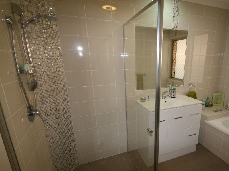 33 Wivenhoe Circuit, Forest Lake QLD 4078