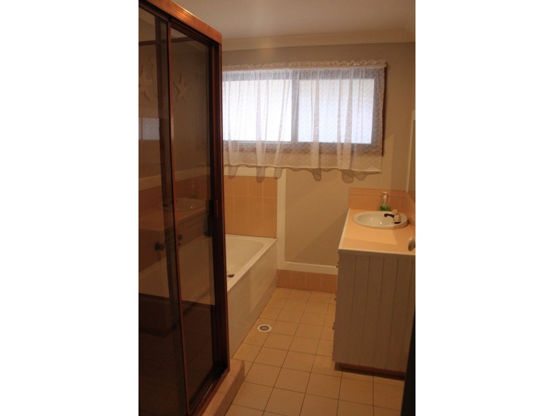 25 Waterfall Crescent, Cranebrook NSW 2749