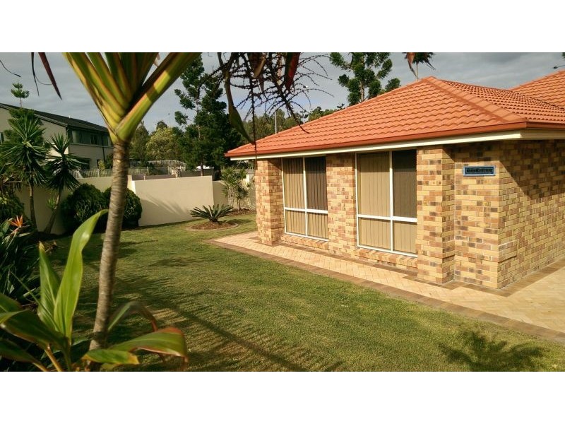 2 Belongil Street, Pacific Pines QLD 4211