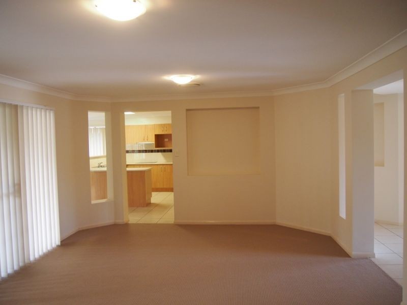 2 Belongil Street, Pacific Pines QLD 4211