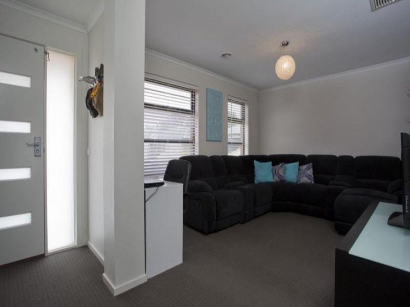 8 Botheras Court, Epsom VIC 3551