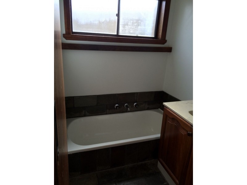 1 Adams Street, Cobden VIC 3266