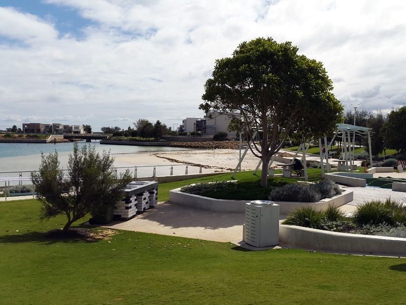3 Perlinte View, North Coogee WA 6163