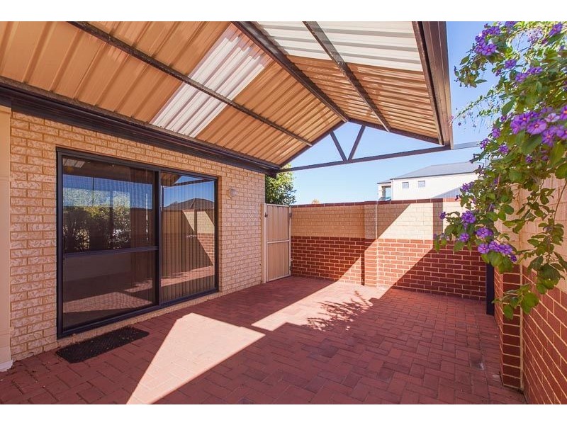 15 St Louis Avenue, Hocking WA 6065