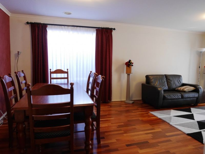 35 Dobell Crescent, Caroline Springs VIC 3023