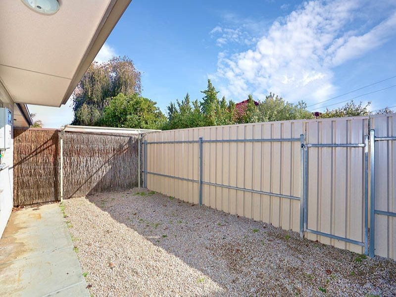 11/2 Bach Cresent, Seaton SA 5023