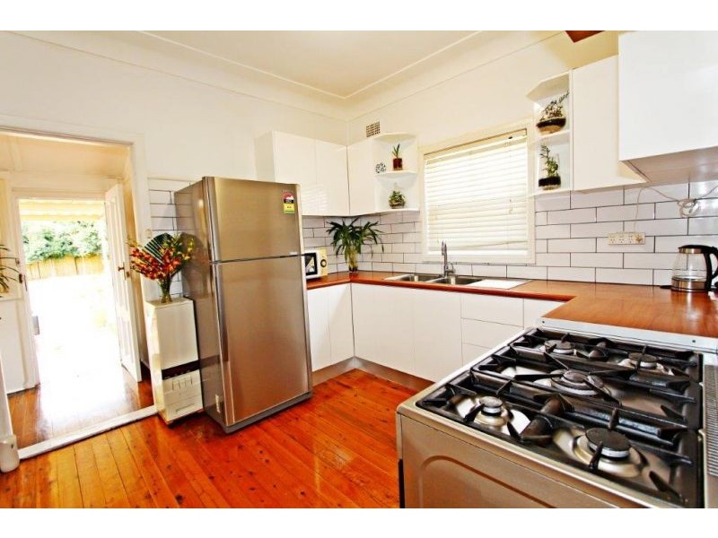 11 Maling Avenue, Ermington NSW 2115