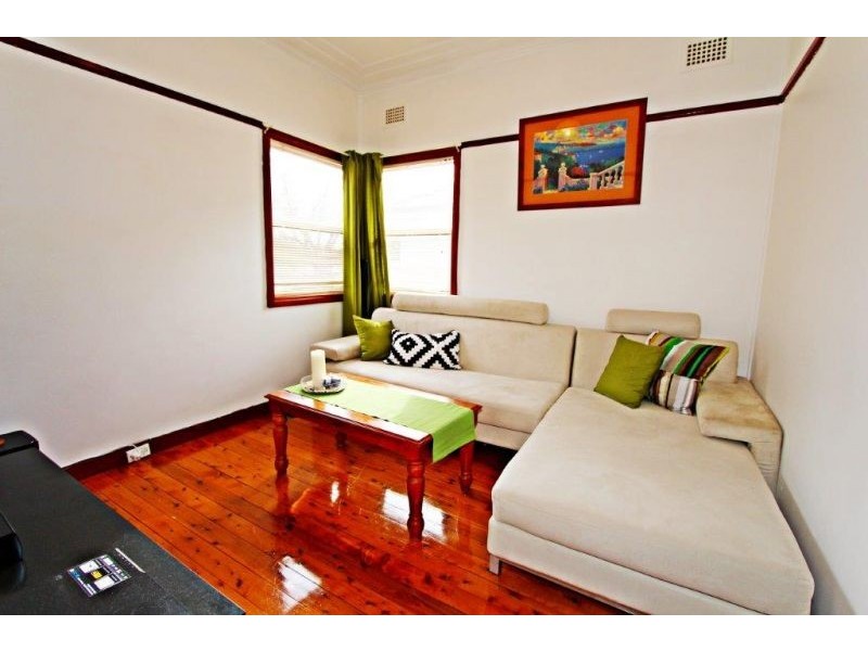 11 Maling Avenue, Ermington NSW 2115