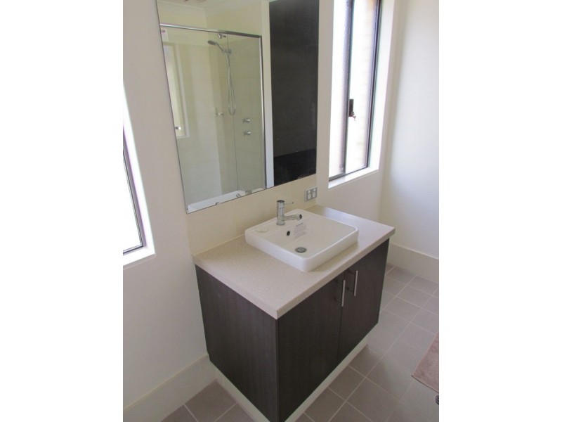 42 Eleanore Drive, Madora Bay WA 6210