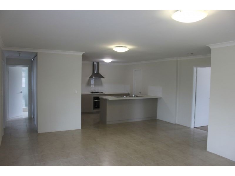 2/37 Morago Crescent, Cloverdale WA 6105