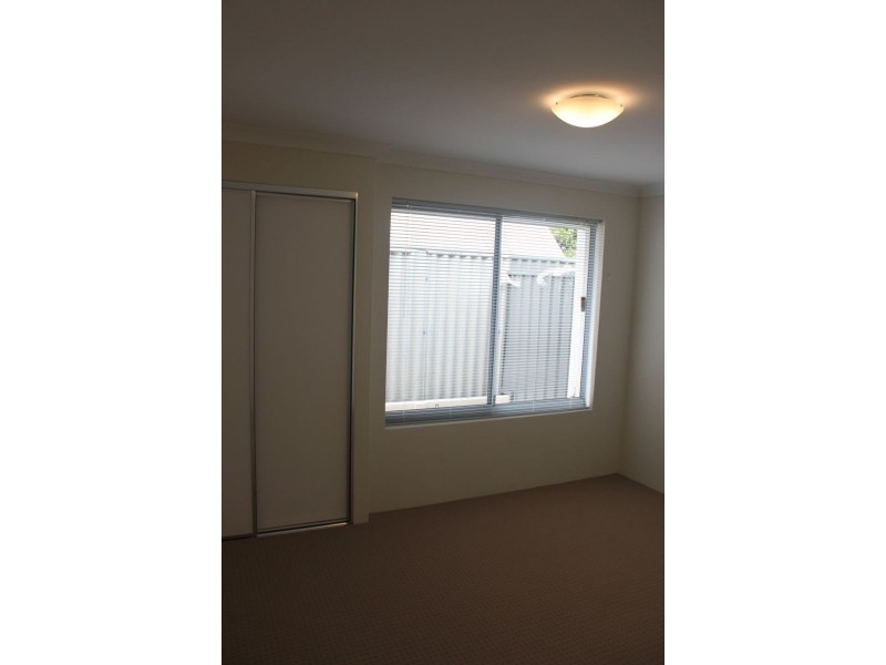 2/37 Morago Crescent, Cloverdale WA 6105