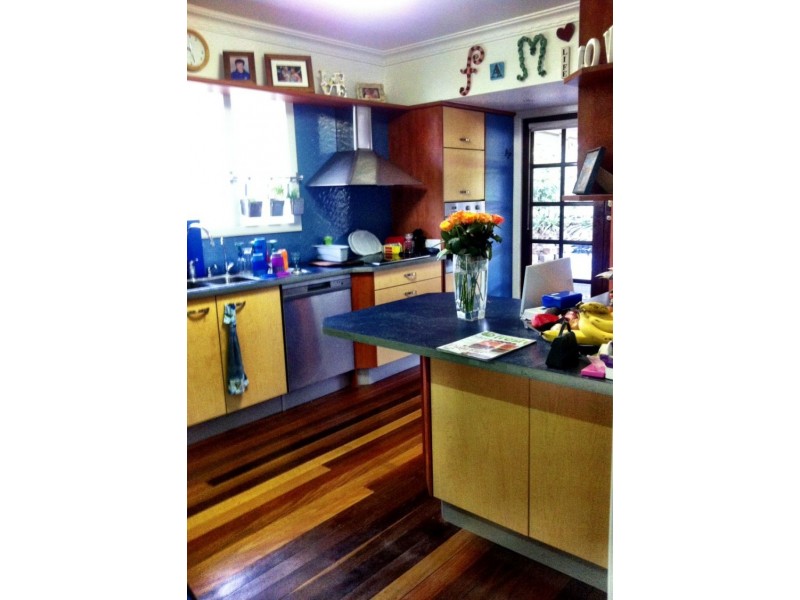 8 Elliot Street, Tarragindi QLD 4121