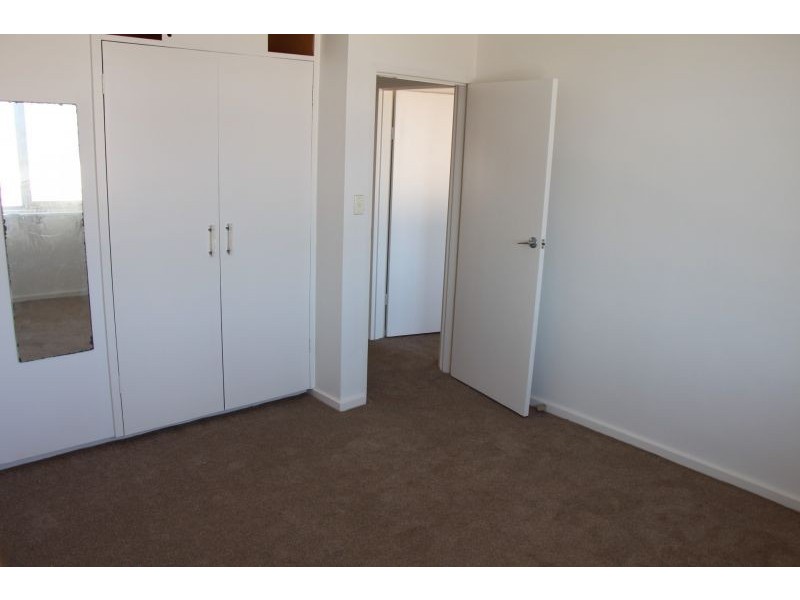 6/33 Waiora Parade, West Footscray VIC 3012