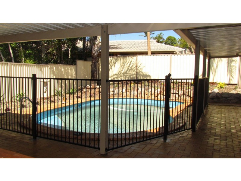 9 Skinner Avenue, Wellington Point QLD 4160