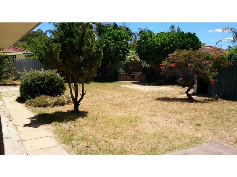 627 Beach Rd, Warwick WA 6024