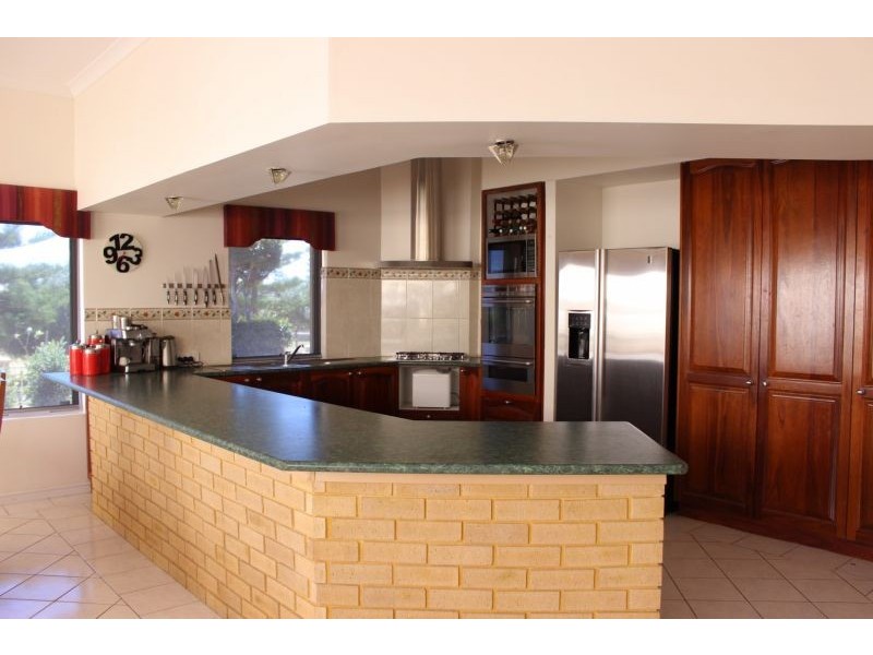 2 Halmstad Circle, Mindarie WA 6030