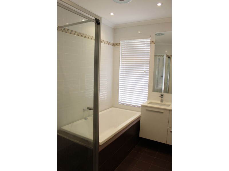 2 Halmstad Circle, Mindarie WA 6030