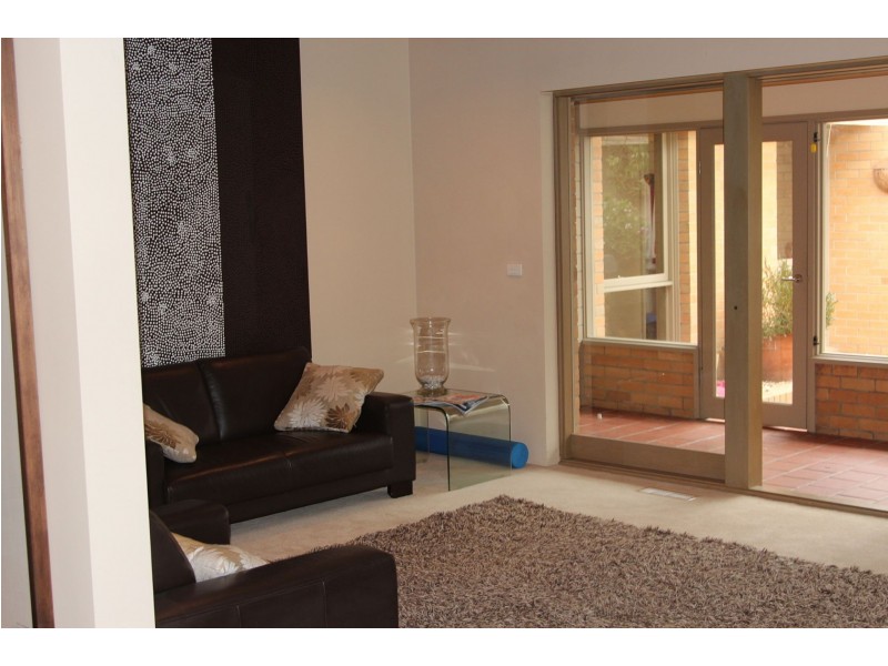 1 Cosham St, Brighton VIC 3186