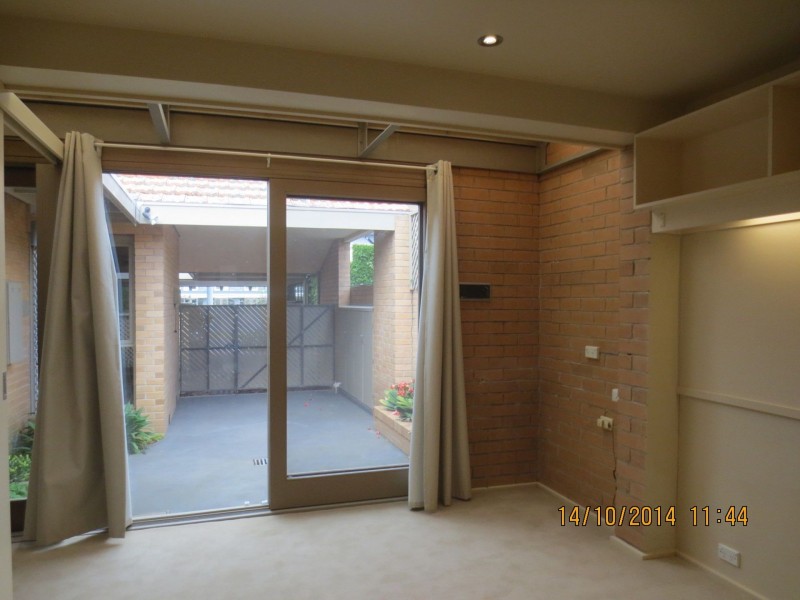 1 Cosham St, Brighton VIC 3186