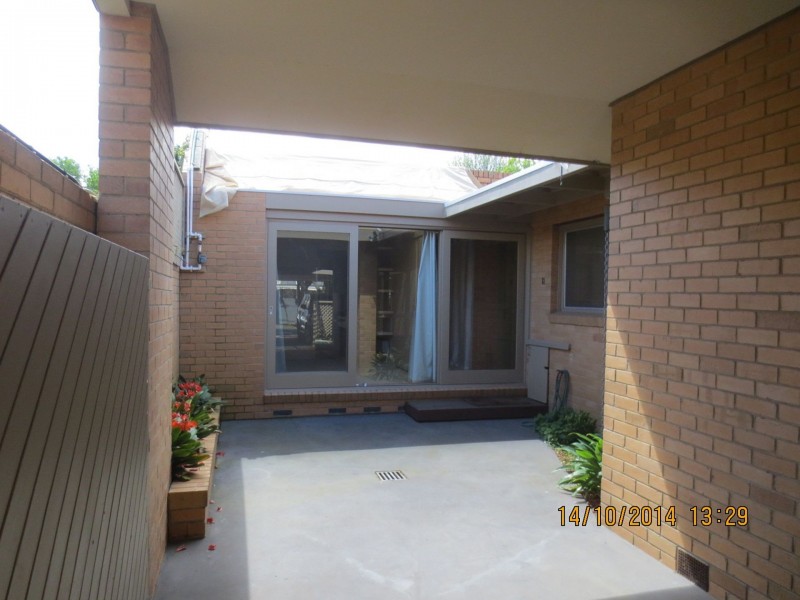 1 Cosham St, Brighton VIC 3186